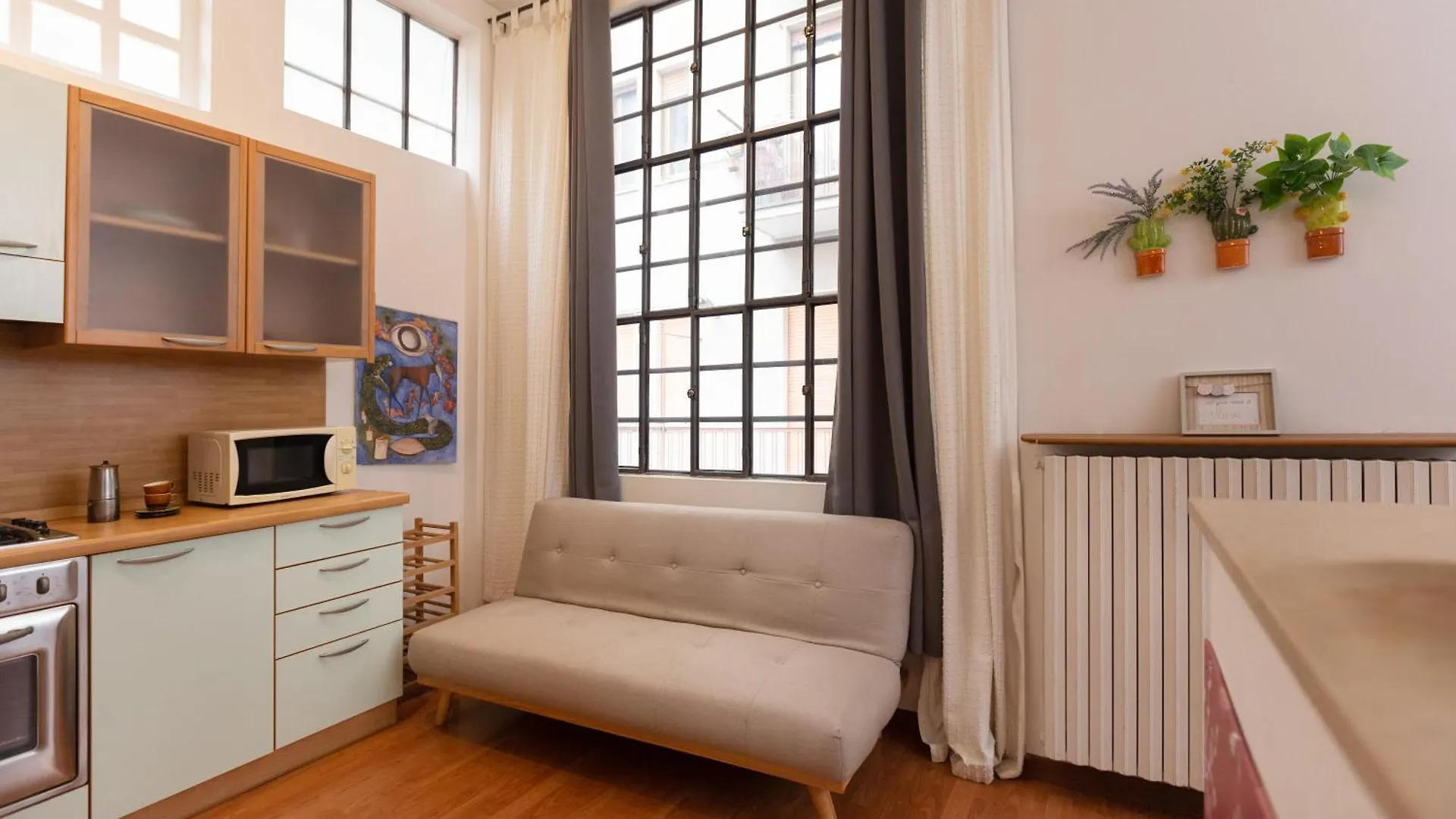 Soft Colors Exclusive Apartment - Navigli District - M2 Milan Italy